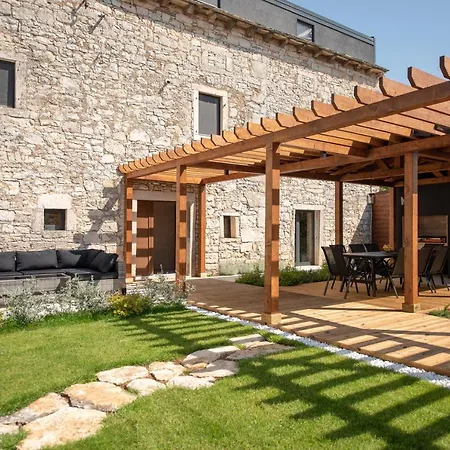 Vittorina - New Villa Svetvinčenat
